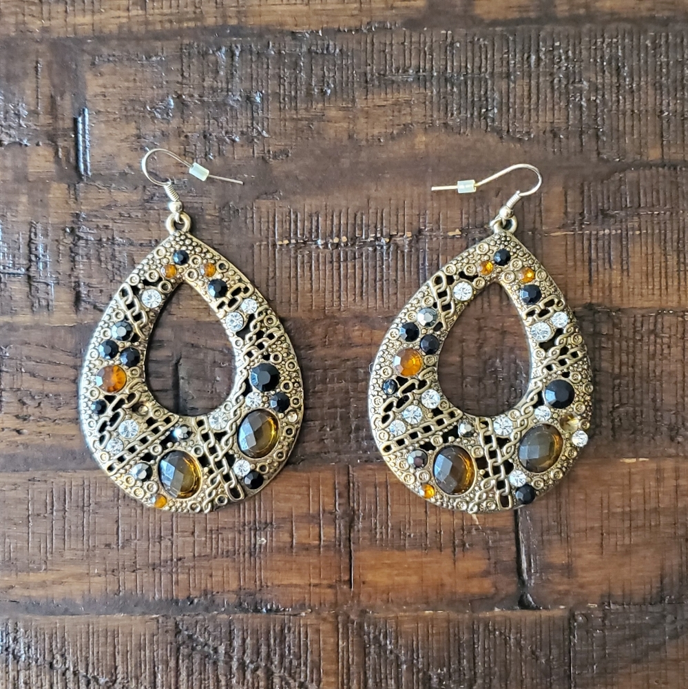 Forever 21 chandelier earrings.